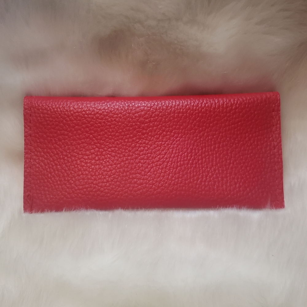 Simple Red Wallet - Picture 2 of 3
